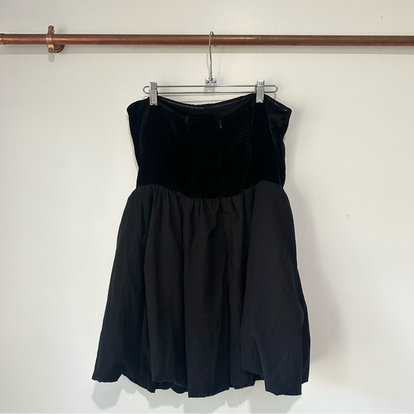 NWT New Reformation St. Louis Strapless Velvet Bubble Mini Dress - Picture 5 of 7